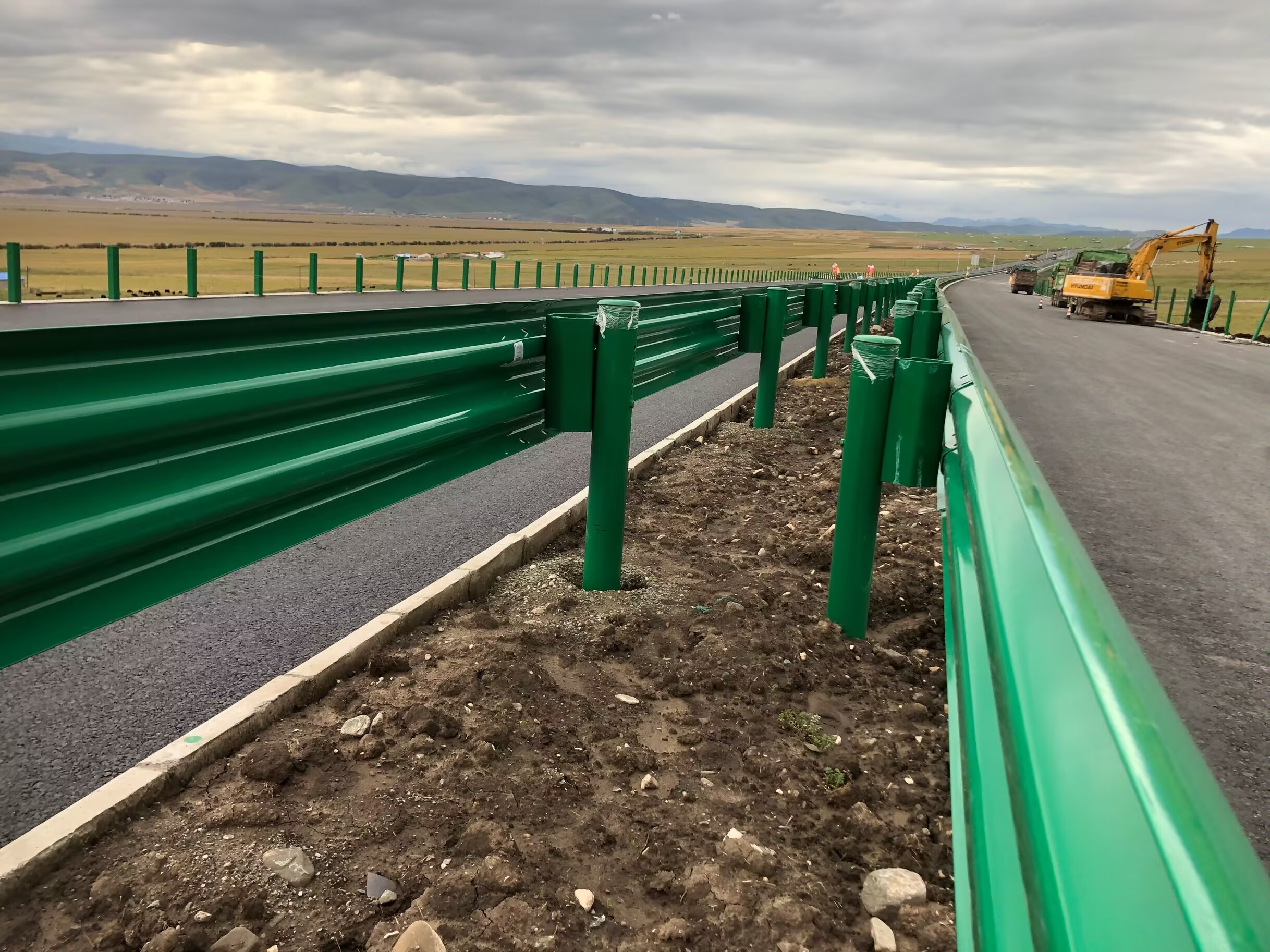 雁江区波形护栏板高速公路波形护栏 - 推荐